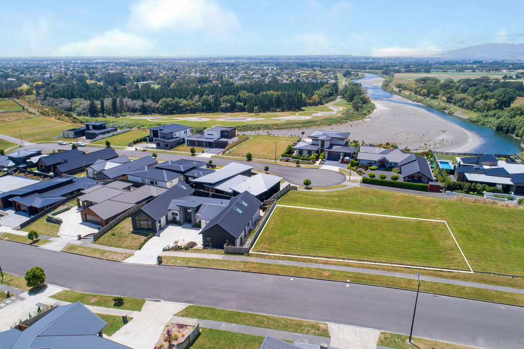 Last Remaining Flat Section in Exclusive Vaucluse 