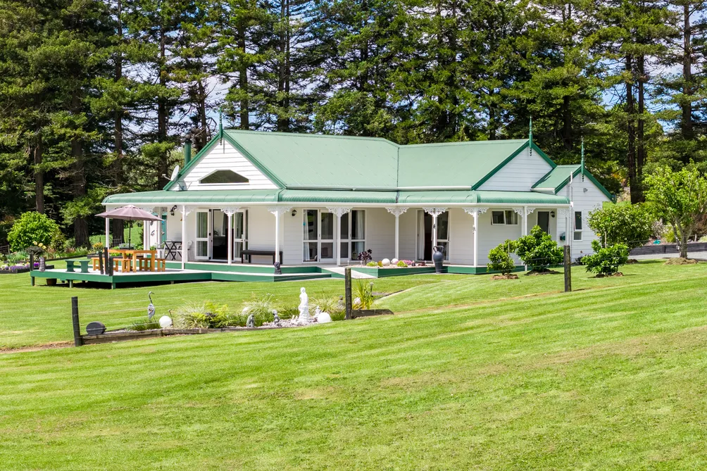 A Countryside Retreat with Timeless Appeal
