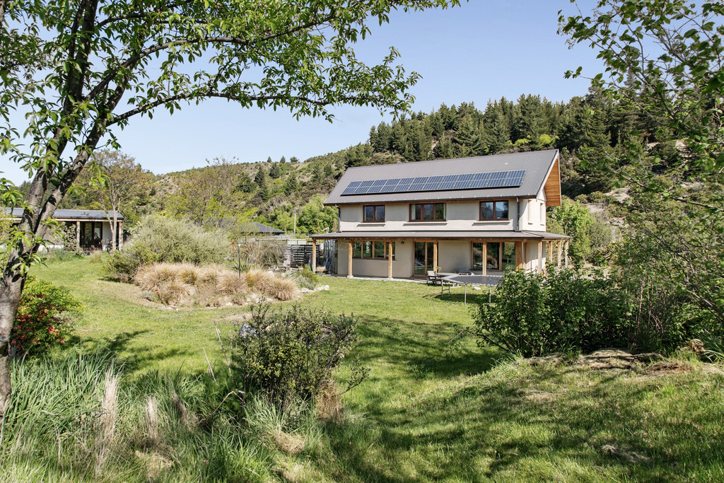Natural Beauty, Nestled in Nature 