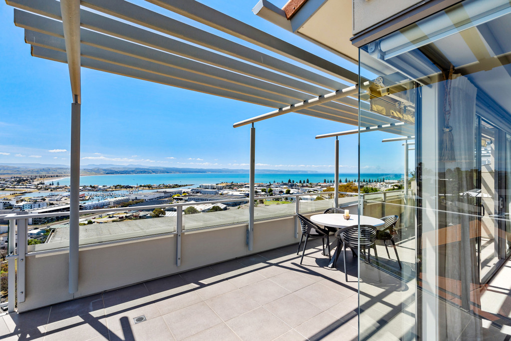 Single Level Freehold Apartment