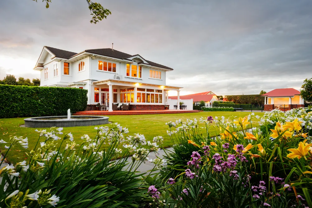 Stately Family Home on Magnificent Grounds