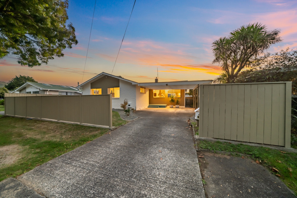 Exceptional Living Space with a Standout Kitchen