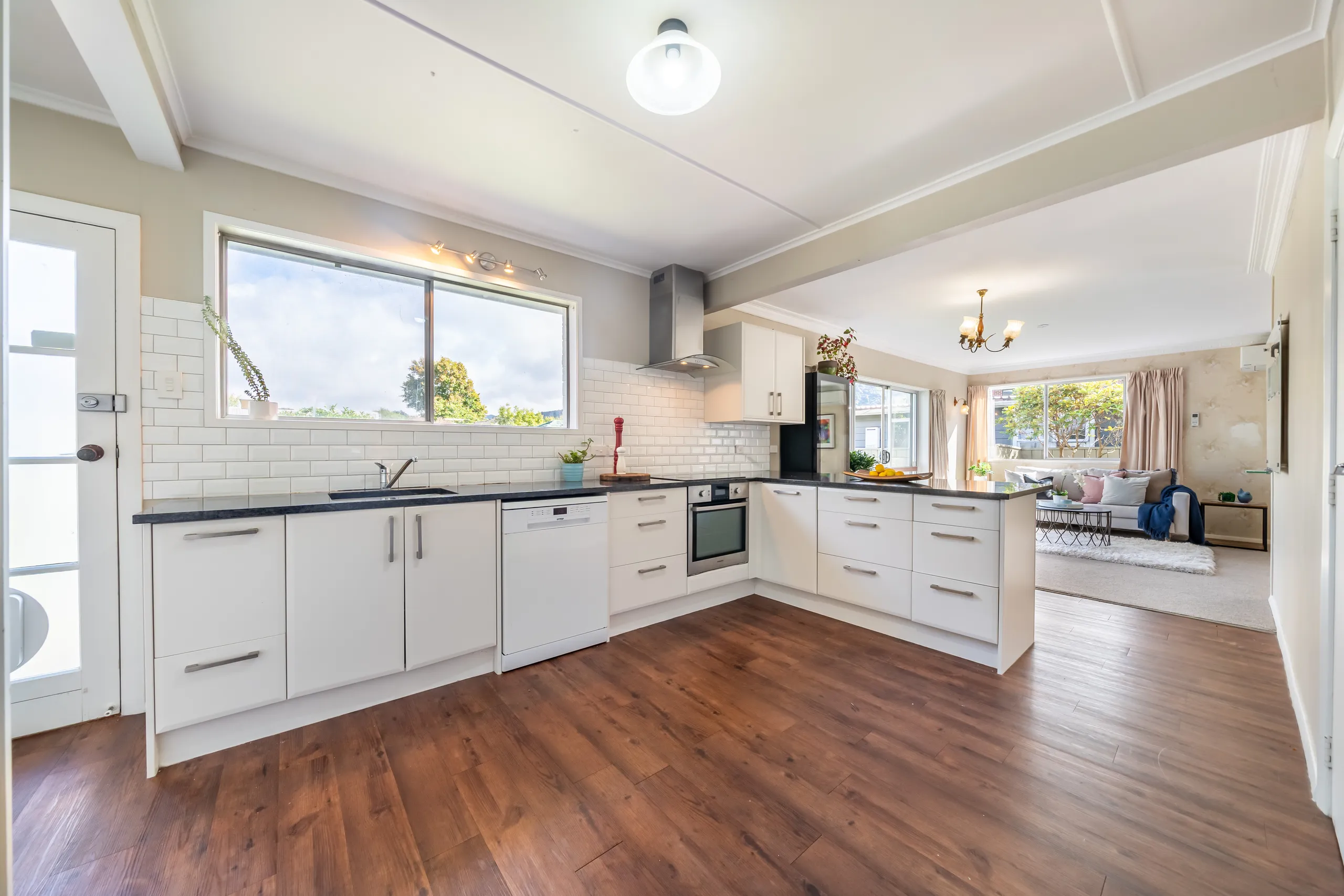 6 Cruickshank Road, Clouston Park, Upper Hutt City