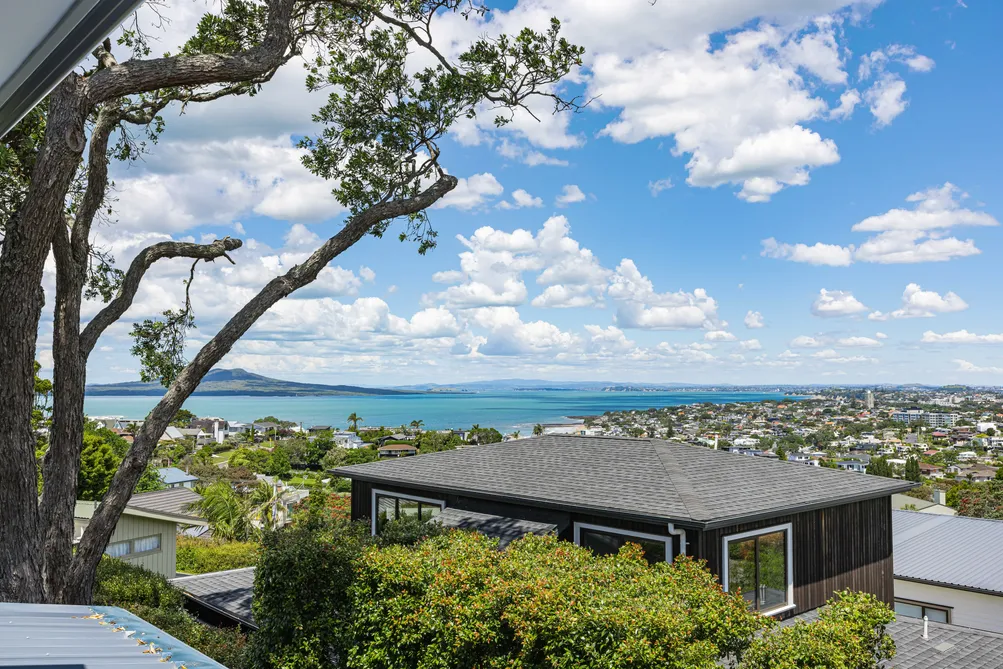 Westlake Zoned-Lock up & Leave with Double Garage