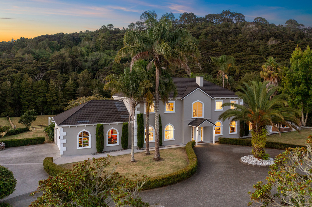 Luxury Beside Native Reserve--Near Albany