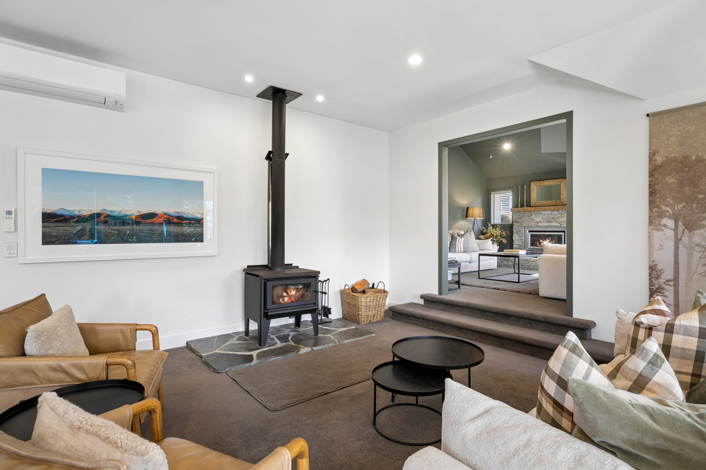 Emerald Oasis, a stones throw from Lake Wanaka