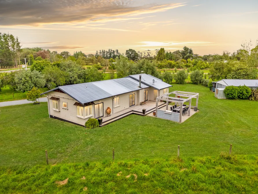 Fully Renovated, Easy Lifestyle Living