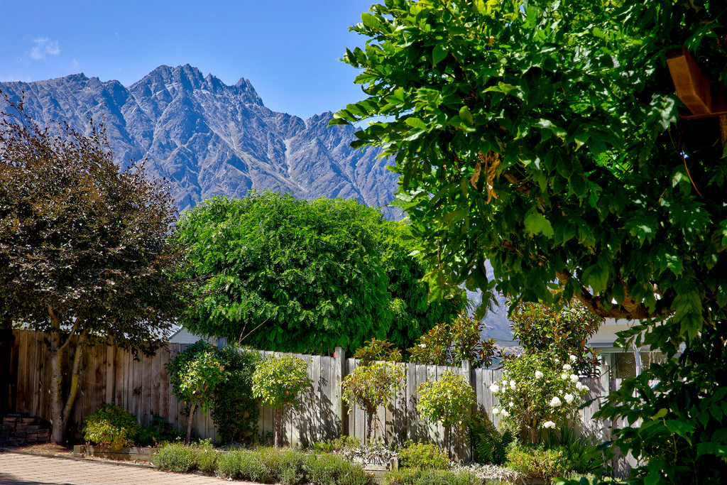Versatile Home in the Heart of Old Frankton