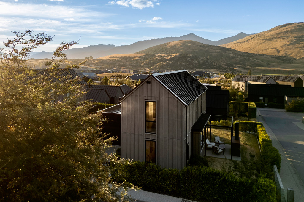Another SOLD by Gareth Ireland