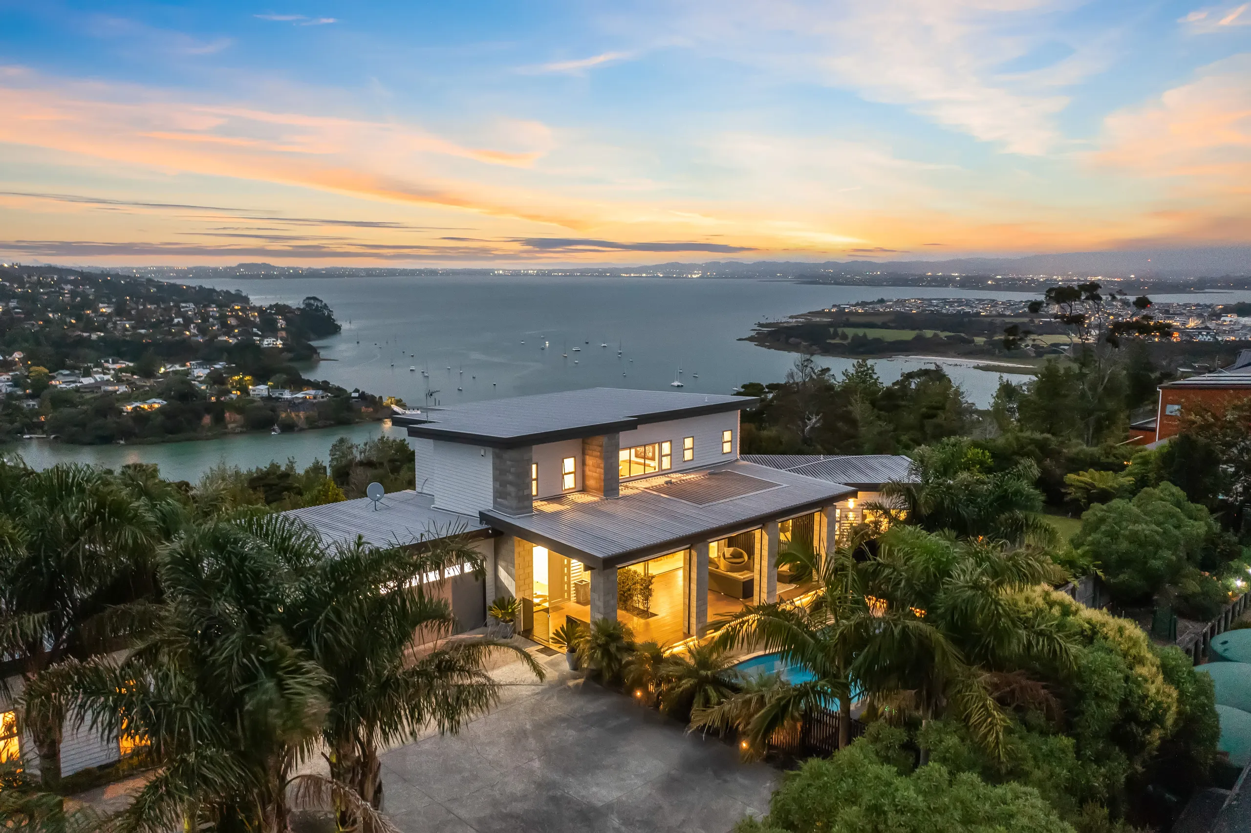 1 Te Kawau Pass, Greenhithe, North Shore City