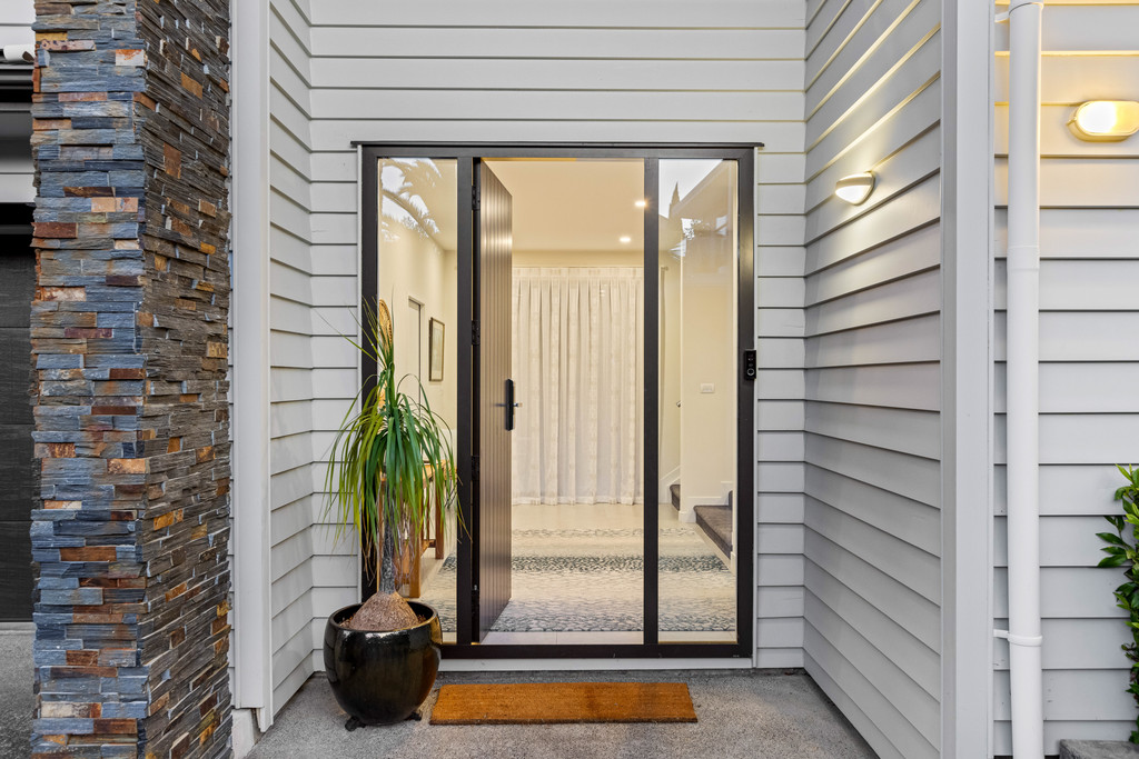 Spacious, Stylish & Ready for New Owners