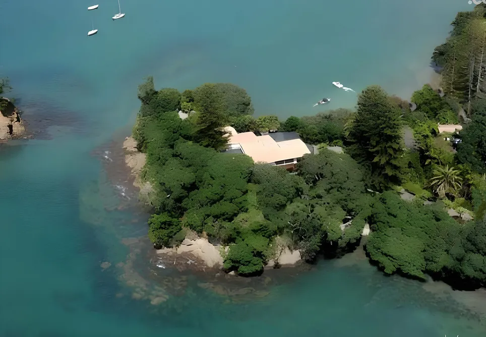 Breathtaking Coastal Sanctuary