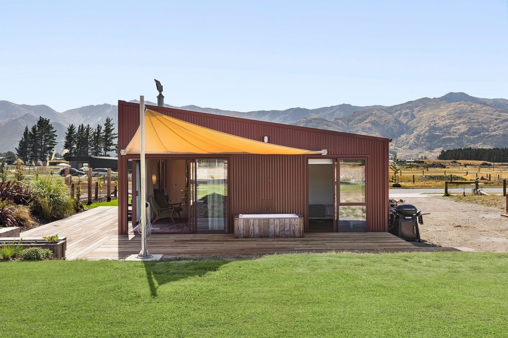 Stylish Starter in Hawea