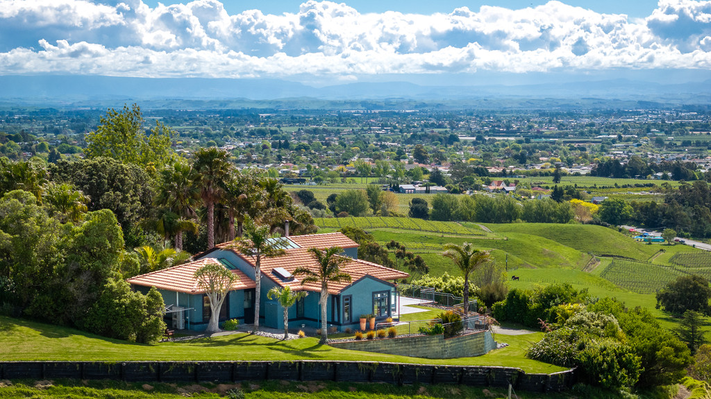 Where Location and Views Meet