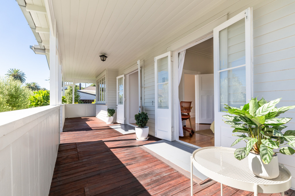 Californian Bungalow in the Heart of Napier South