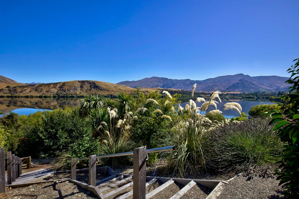 Lake Hayes Views Await