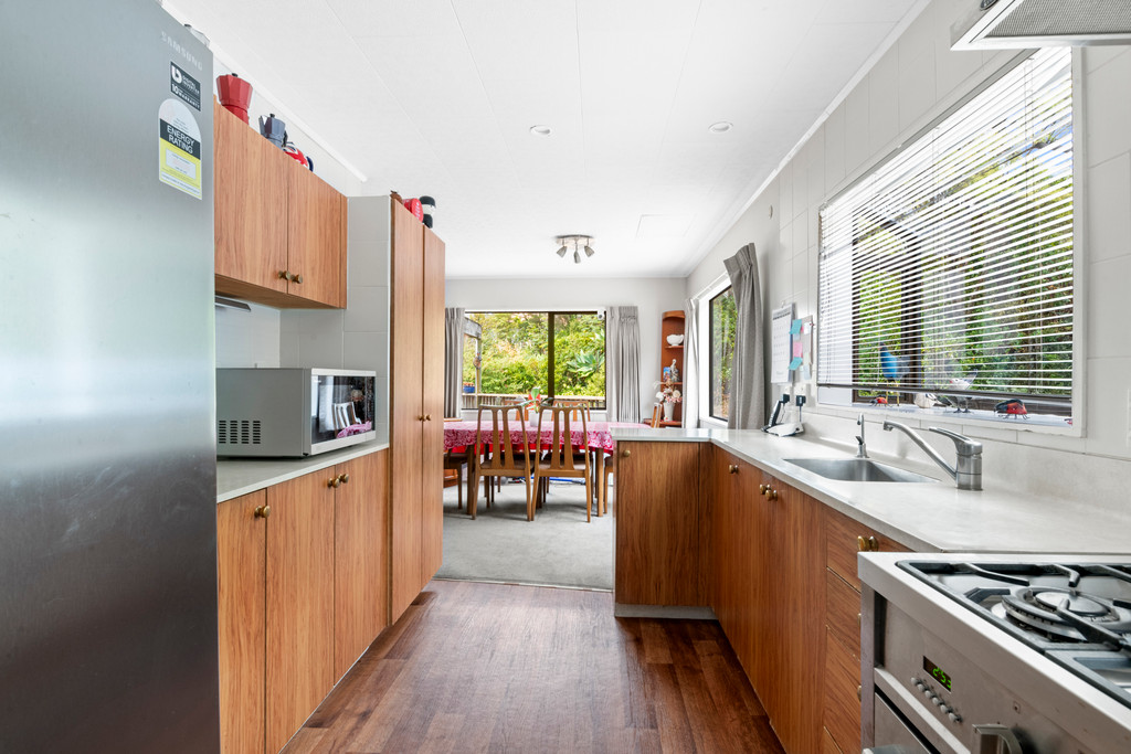 Private Family Living in Albany Heights