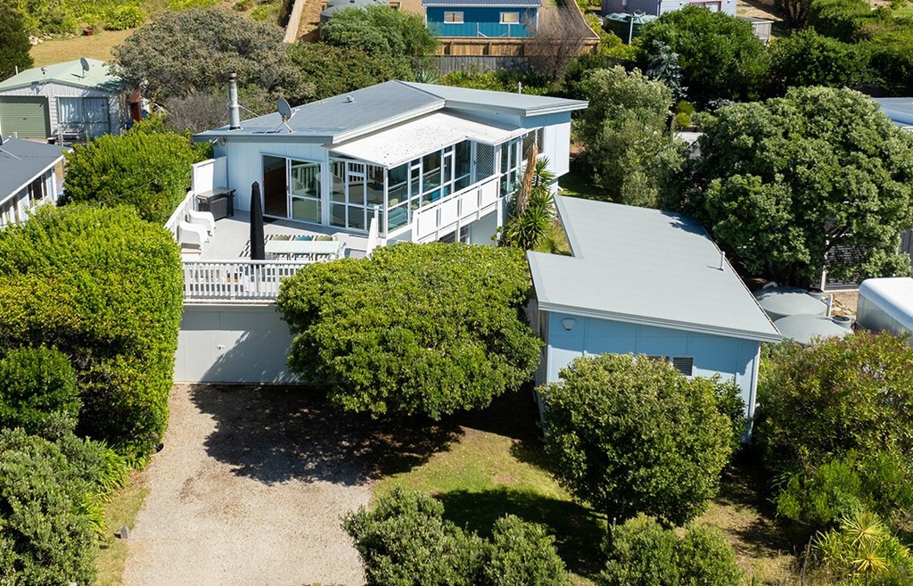A Rare Find - The Heart of Riversdale Beach