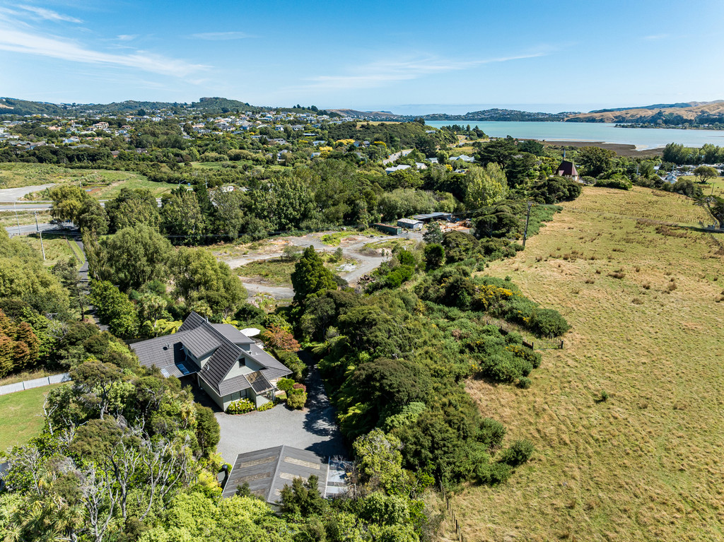 Spacious Family Retreat in Pauatahanui
