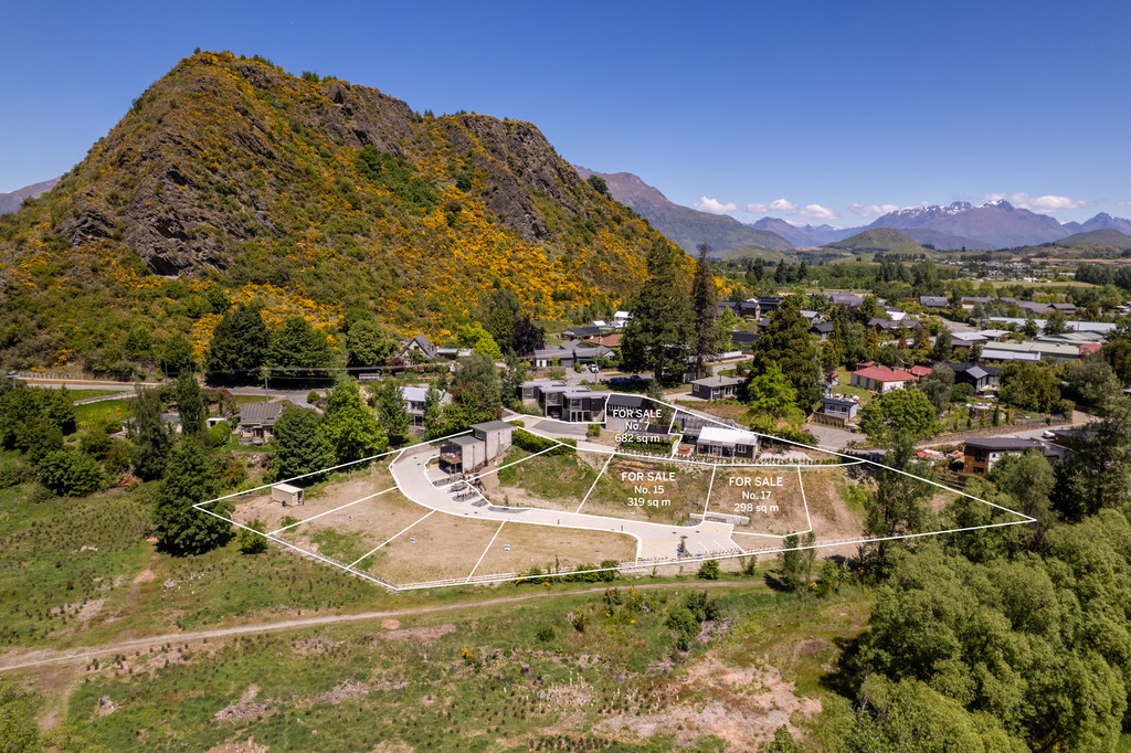 Arrowtown Scenic Sections with Concept Plans
