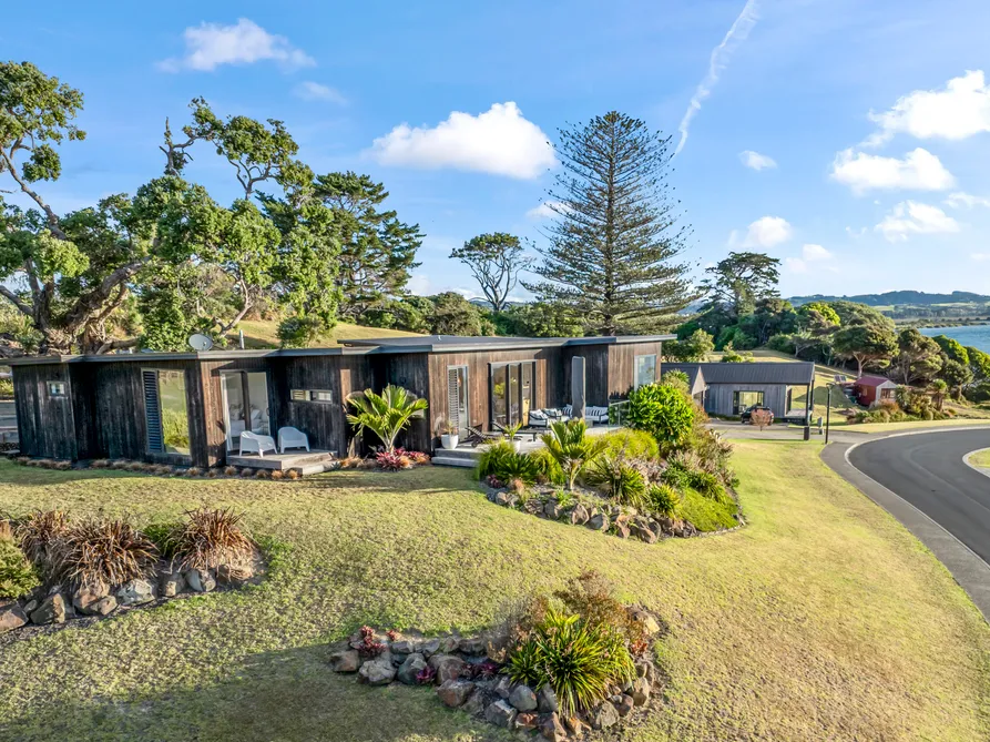 Vendors Are Ready – Act Fast on This Coastal Gem