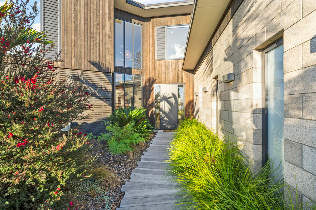 Vendors Are Ready – Act Fast on This Coastal Gem