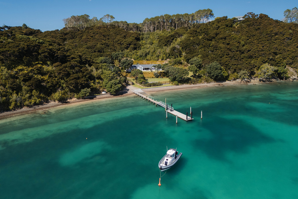 A Private Sanctuary in the Bay of Islands