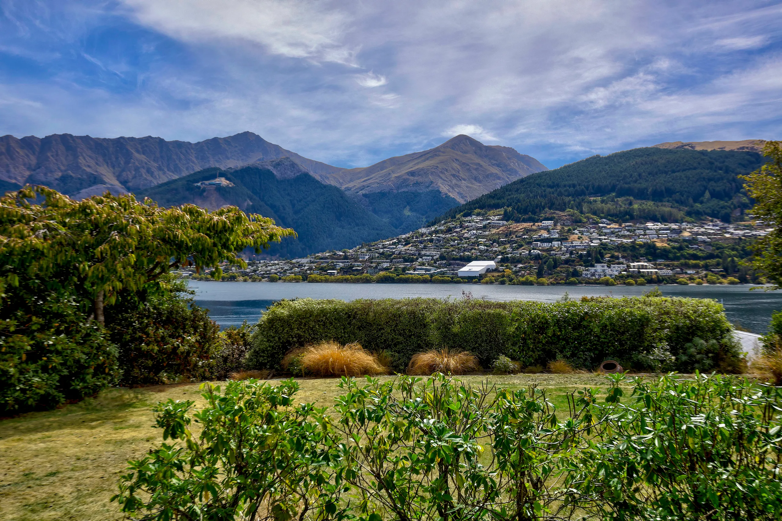 16 Oregon Drive, Kelvin Heights, Queenstown