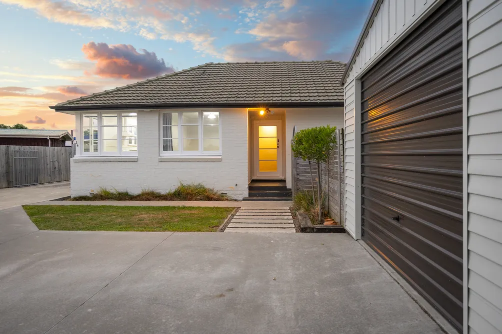 Fantastic First Home or Investment - Next to Park!