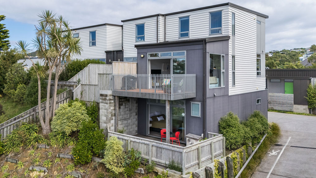 Above and Beyond: A Spacious Townhouse with Views
