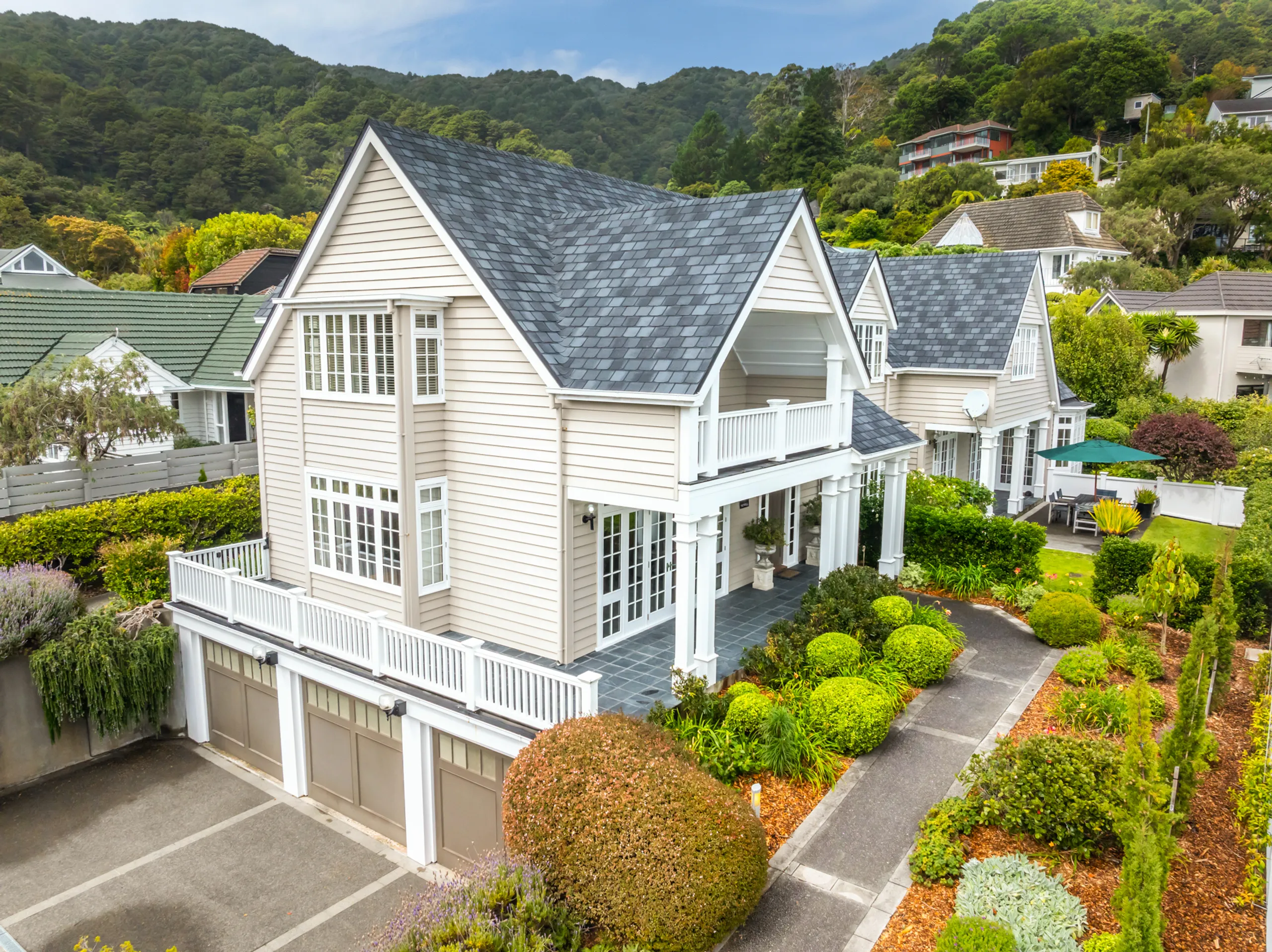 6 Cheviot Road, Lowry Bay, Lower Hutt City