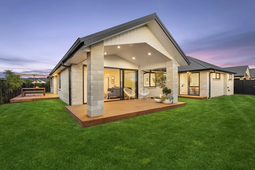 Simplify Your Life in this Stylish Easy-Care Home!