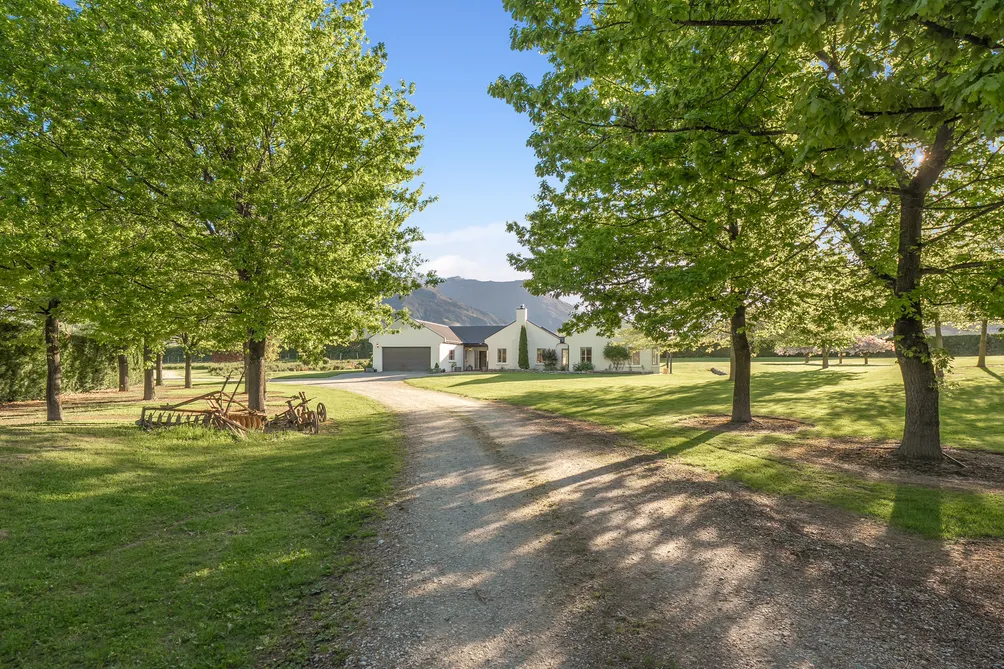 Rural Elegance Near Arrowtown – Lifestyle, Space