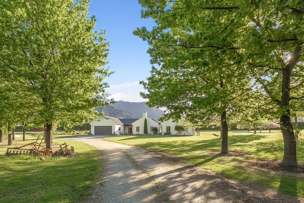 Rural Elegance Near Arrowtown – Lifestyle, Space