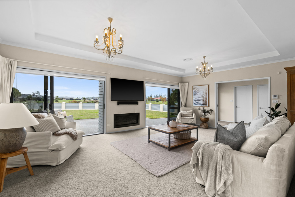 Modern Elegance Meets Low-Maintenance Living