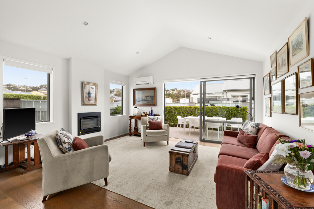 Single Level Ahuriri Townhouse