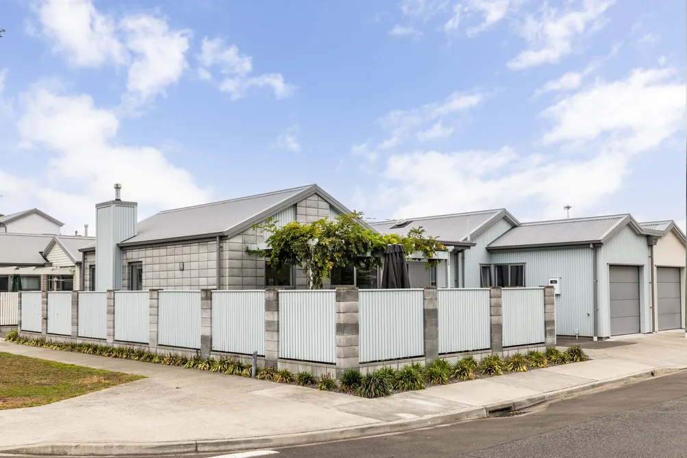 Single Level Ahuriri Townhouse