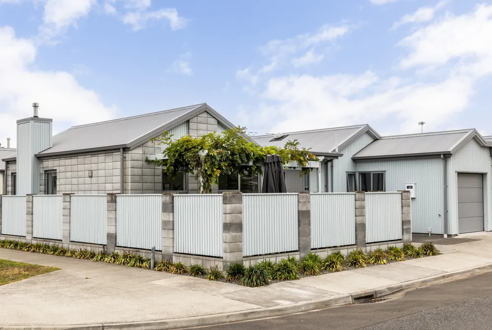 Single Level Ahuriri Townhouse