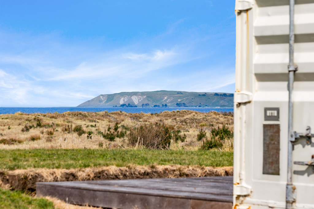 Build, Relax, Repeat: Your Beachside Canvas Awaits