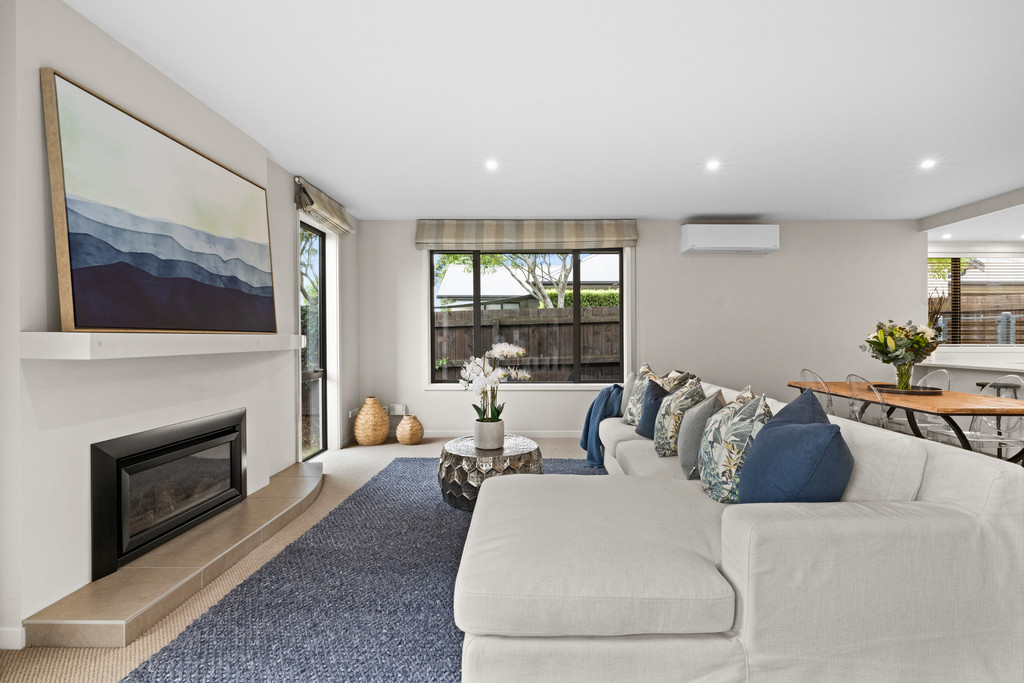 Effortless Low-Maintenance Living, Prime Location