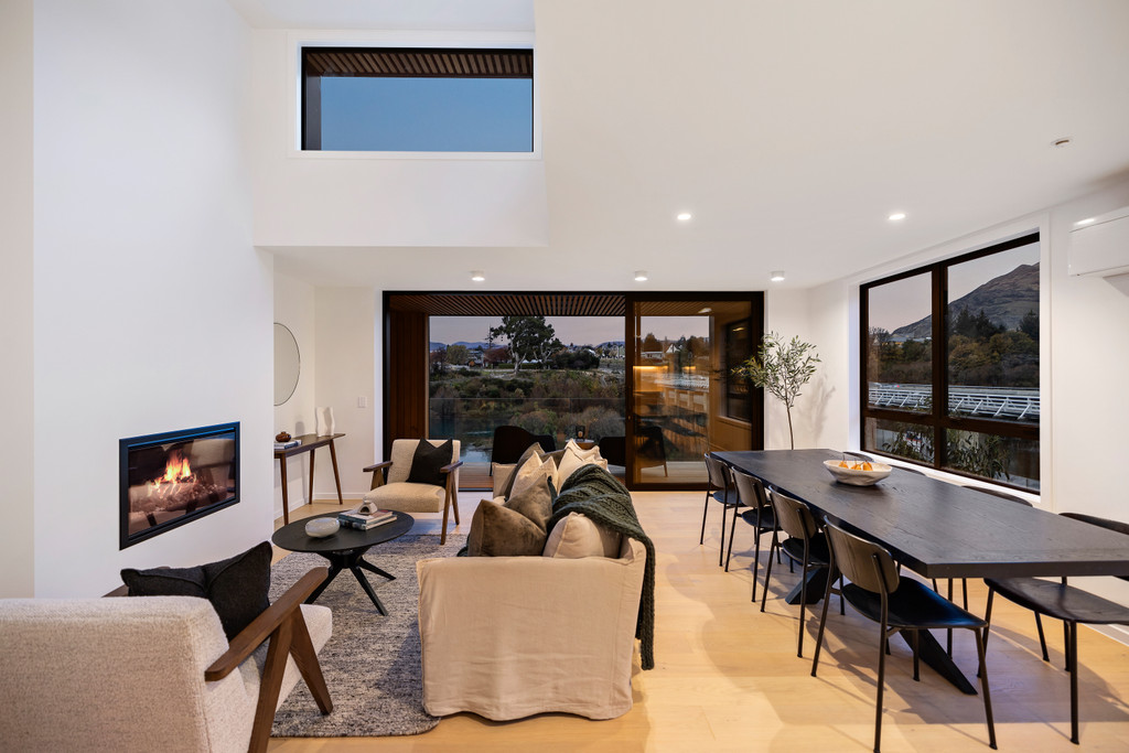 Exclusive Lakefront Living