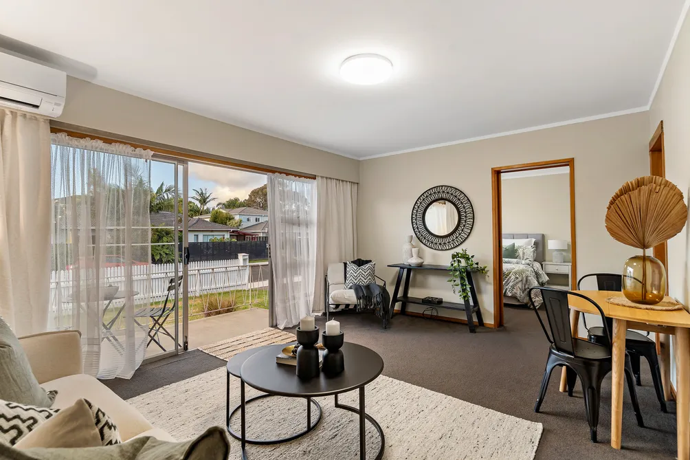 Effortless Coastal Living – Downsize or Invest