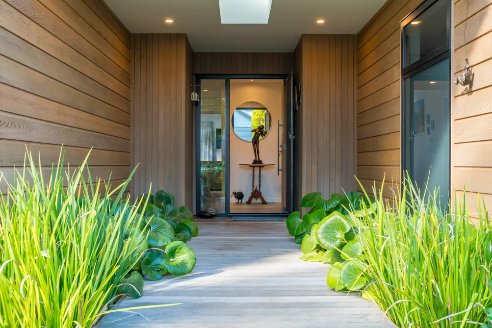 Live in Luxury. Relax in Style.