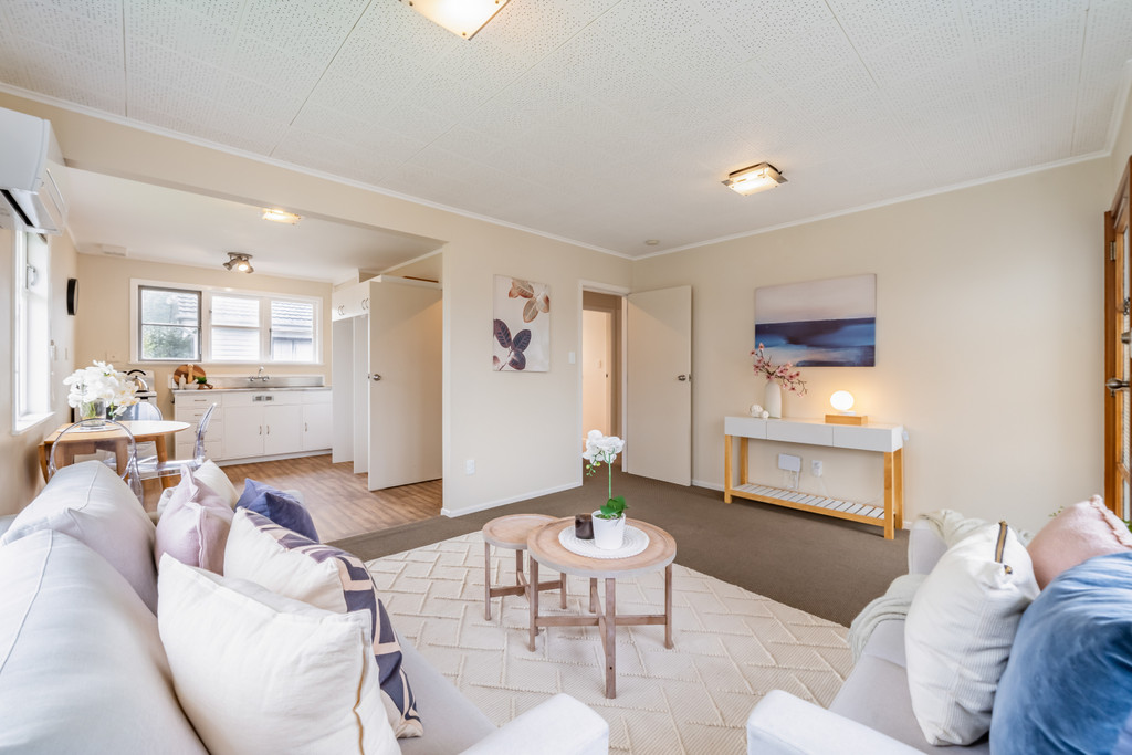 First Home Opportunity, Sunny, Prime Location