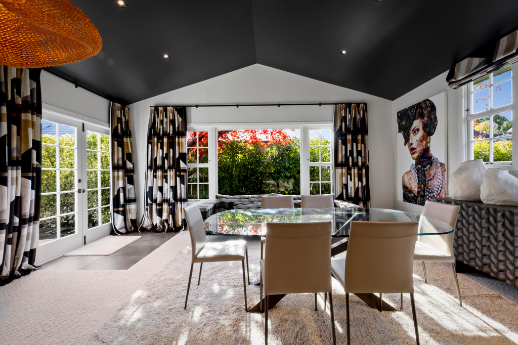 Bespoke Haven in the Heart of Kelvin Heights