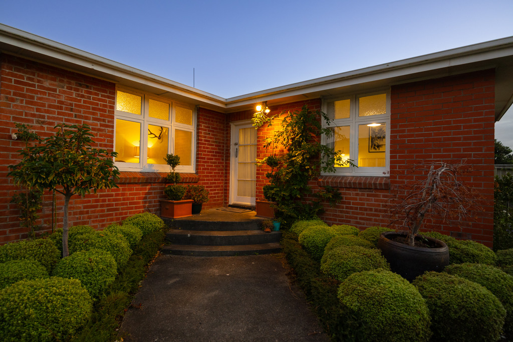 Affordable Quaint Home with Established Gardens