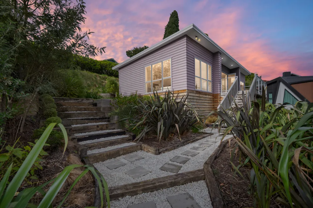 Be Elevated in a Leafy Havelock North Enclave