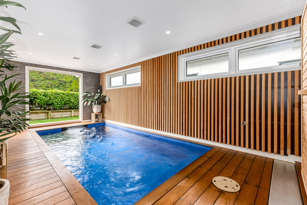 Low-Maintenance, Energy-Efficient Living