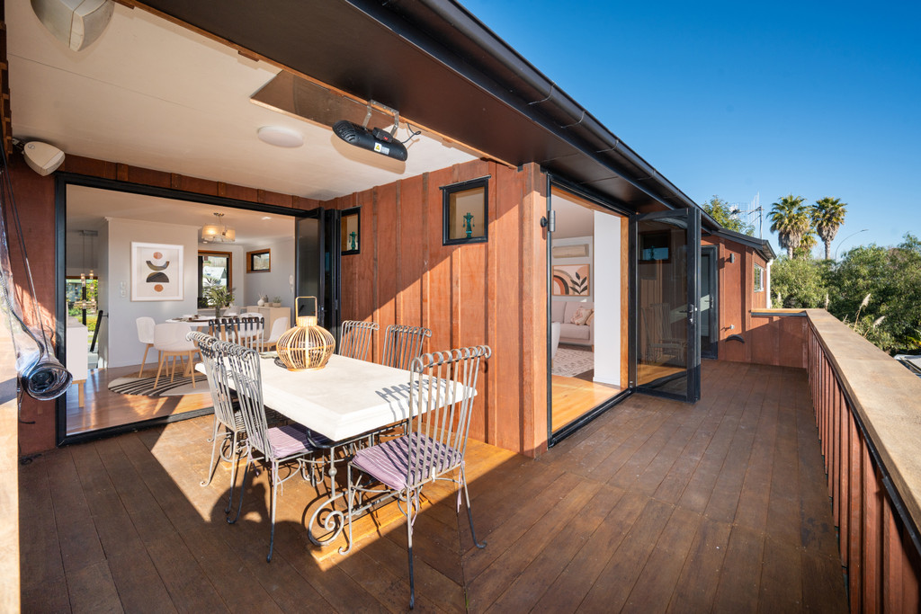 Low-Maintenance Near-Village Gem