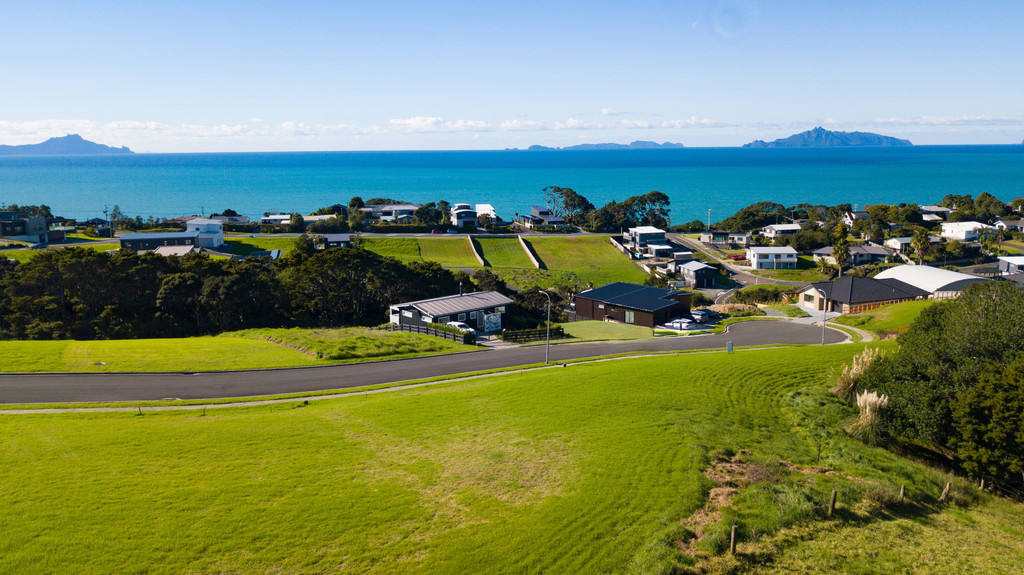 Where Golden Mornings Meet Sea Breezes